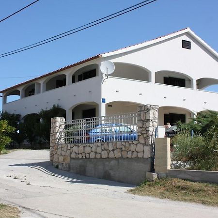 Apartments For Families With Children Lopar, Rab - 10402 Bagian luar foto