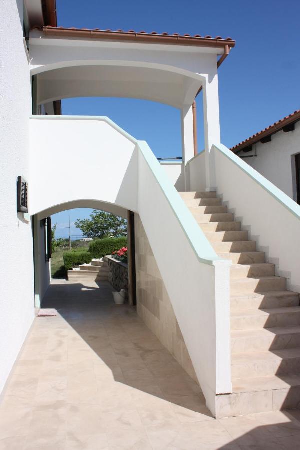 Apartments For Families With Children Lopar, Rab - 10402 Bagian luar foto