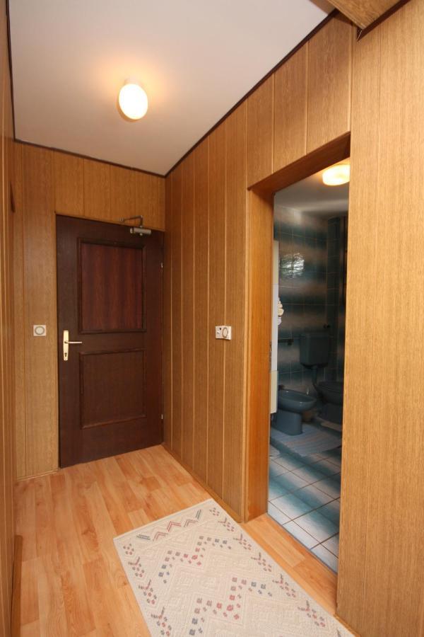 Apartments For Families With Children Lopar, Rab - 10402 Bagian luar foto
